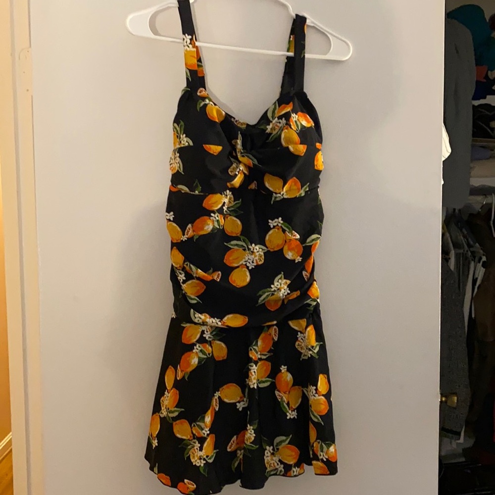 Adorable swim dress. Black with lemons
